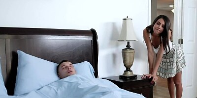 Latina girl conducts an experiment having sex with stepbrother