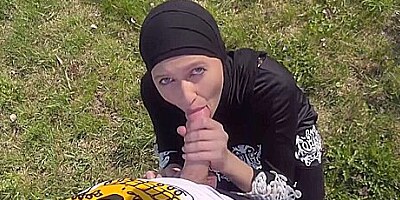 Hot Outdoor Muslim Fuck - Stacy Cruz
