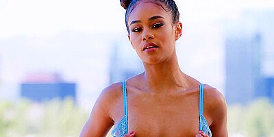 White Monster Cock Challenge, Scarlit Scandal