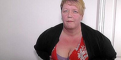 British Mature Bbw Playing With Her Toys