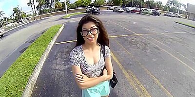 Ava Taylor In Windy City Snatch