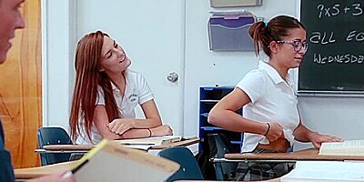 The Nerd Way - Noemie Bilas, Alex Chance And Kylie Rocket