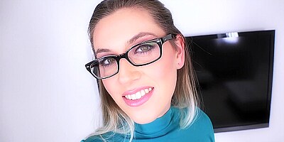 Niki Snow, Amateur Allure