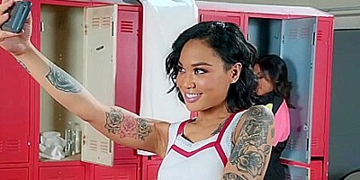 Honey Gold, Kaylani Lei Fucking The Locker Room Perv / 17.9.2019