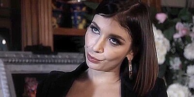 Dirty Grandpa Part 2 - Small Hands And Ivy Lebelle