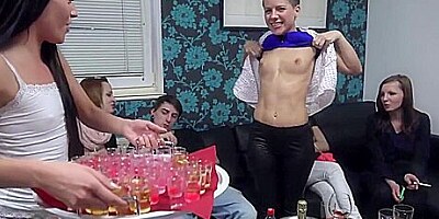 Czech Swingers, Home Party