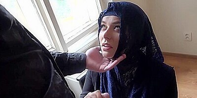 Rich Muslim Lady Nikky Dream Wants To Buy Apartments In Prague