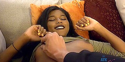 Yara Skye - Your Date Is Off To A Great Start With Your Chocolate Honey