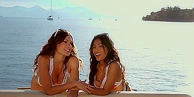 Polly Pons, Kitana Lure - Chasing Light