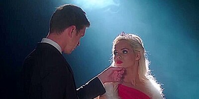 Elsa Jean And Lina Paige - Sex Doll