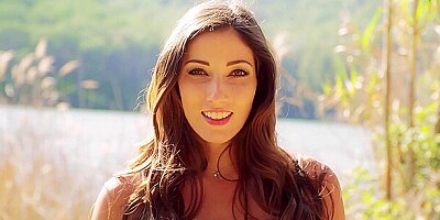 Leggy French Babe Gets Fucked Under The Bridge