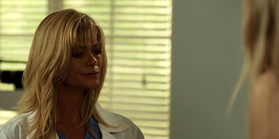 Serena Siren and Verronica Kirei explore each other's bodies