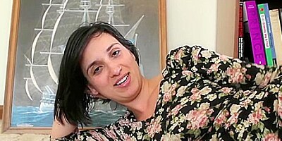 Liandra Dahl Gets Off On The Floor