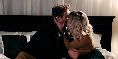 Gorgeous Khloe Kapri seduces her husband's brother