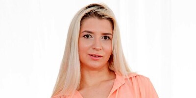 Escort teeny seducing her man