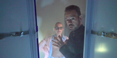 Marilyn Sugar munches on a thick cock