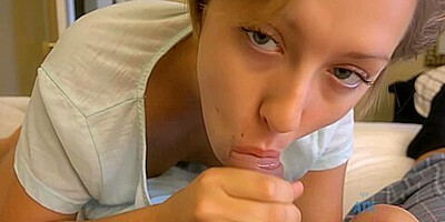 Bailey Bae - She Gives You Morning Head And You Fuck Until You Cum On Her Feet