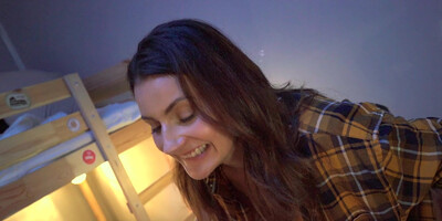 Best pals Lovita Fate and Tiny Tina hostel adventures