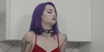 Val Steele in search for a wealthy cock to fuck with