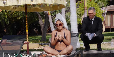 Servant gets angry and goes scoring the Asian