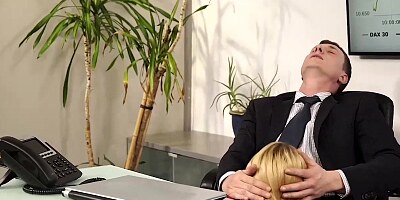 Skinny secretary relaxes her boss with hardcore sex