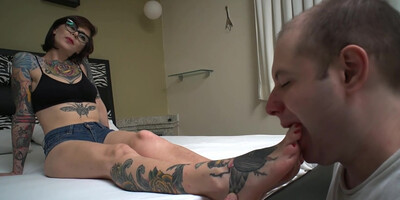 Worship Goddess Milena Sweaty Feet Of Sneakers Pt.2