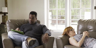 Married woman Penny Pax fucks her masseur