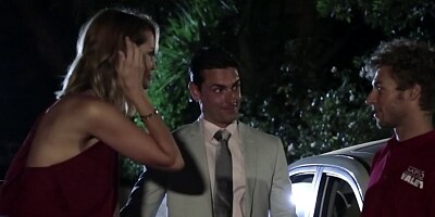 Horny couple tip valet with an intense outdoor threesome