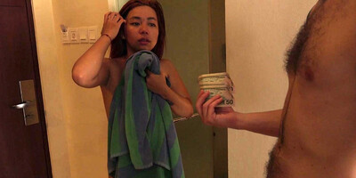 Mad Bundy in Sensual Massage - Porncz
