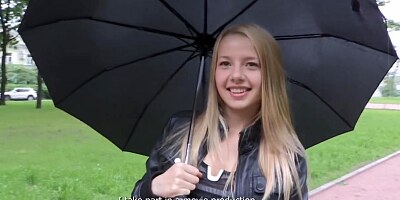 Tricky Agent - Sex casting for blonde teeny