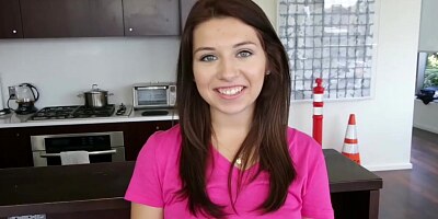 ExxxtraSmall - Petite Ariana Grand Gets Stretched!