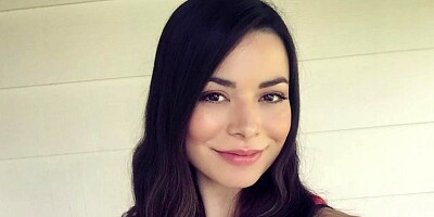 Miranda Cosgrove jerk off challenge