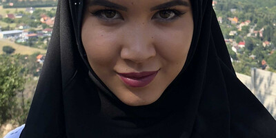 Lady Dee & Max Born in Lady Dee Is Obediently Waiting For Her Horny Husband - Porncz