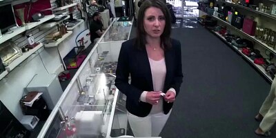 Brunette Milf sells her ring and gets fucked in a pawnshop