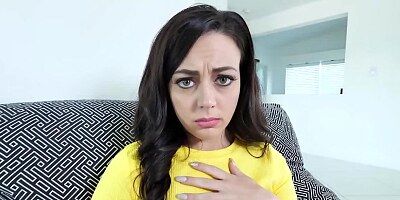 Brunette with small tits prolongs living in rented house by sex