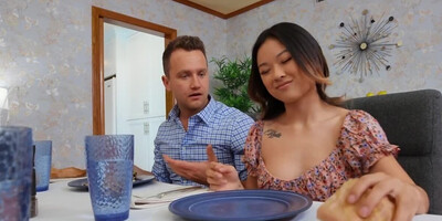 After dinner Lulu Chu wants sex with the guest Van Wylde