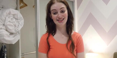 Whorey dark-haired is about to give a sucky-sucky to her step- brother-in-law and make him jizz