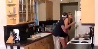 Not lollipop is bewildered and nasty for NOT sister