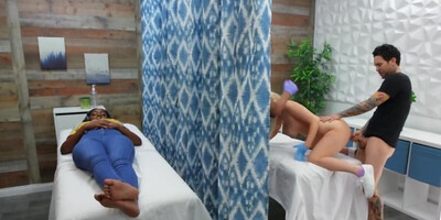 Nurses didn't warn patient but just tempted her husband