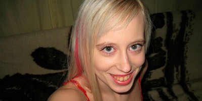 Teeny dildoing in the office