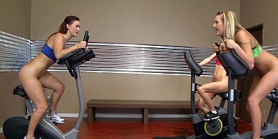 Dildo ride workout before lesbian threesome with Kenna James & friends