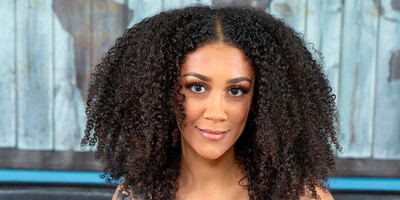 Ariana Aimes Shows You How To Cum LIVE