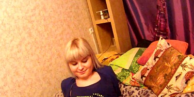 Guy comes to the dorm room to sneak into girl's room and snatch