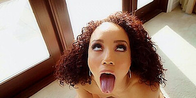 Alexis Tae - Alexis Tae Gets Her Asshole Stretched To The Max