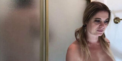 PAWG blonde chick sits on the raging erection after a blowjob