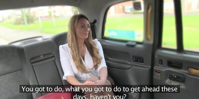 Blonde cougar Antonia Deona pays for a taxi ride with her pussy