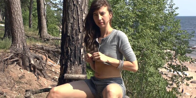 Kirina - Grey Short Outdoors