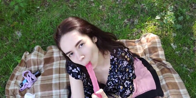 Horny Girl Masturbate In The Park