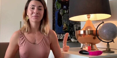 Solo lady will teach you how to make a woman cum hard