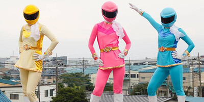 Galactic Sentai Brave are overpowered by Aliens and fucked when captured - JapanHDV
